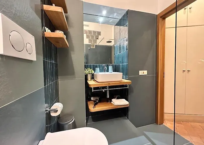 Elegant 3 Bedrooms Colosseum - San Giovanni * Rom