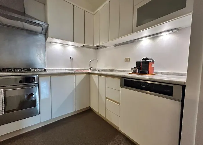 Apartment Elegant 3 Bedrooms Colosseum - San Giovanni Rom
